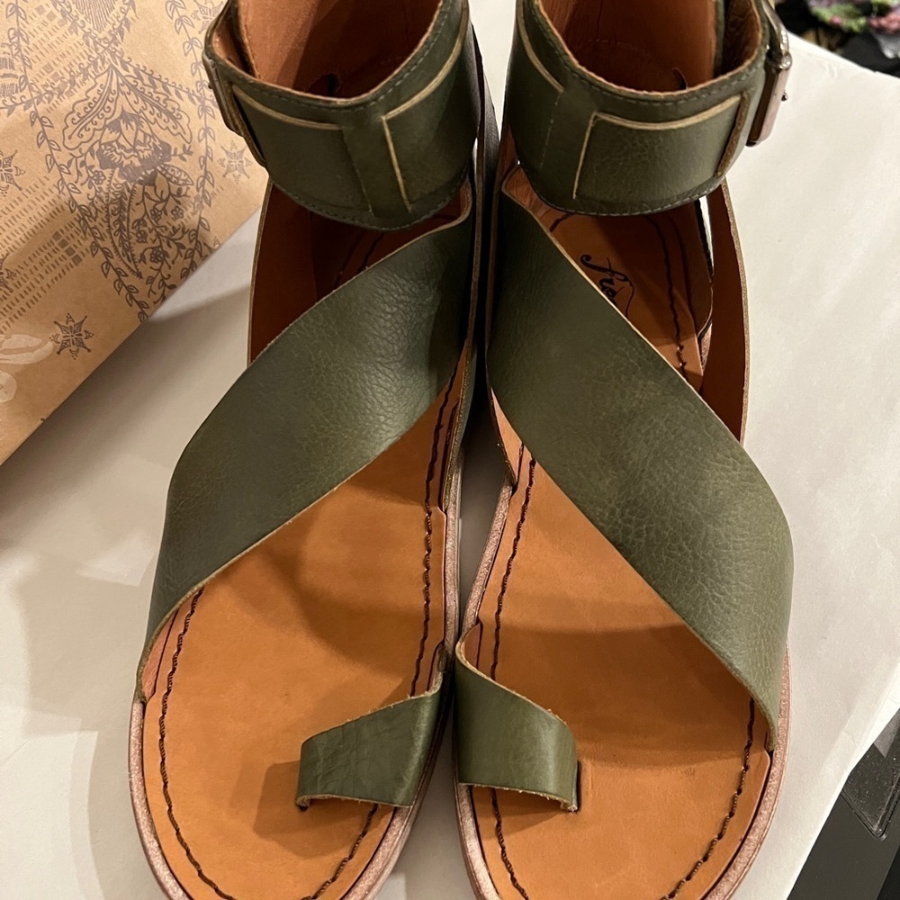 Free People Vale Boot sandals strapy soft designs With buckle closure on… - Picture 6 of 13